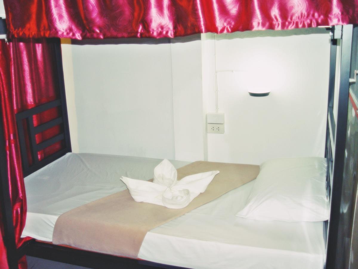 U Hostel Bangkok Buitenkant foto