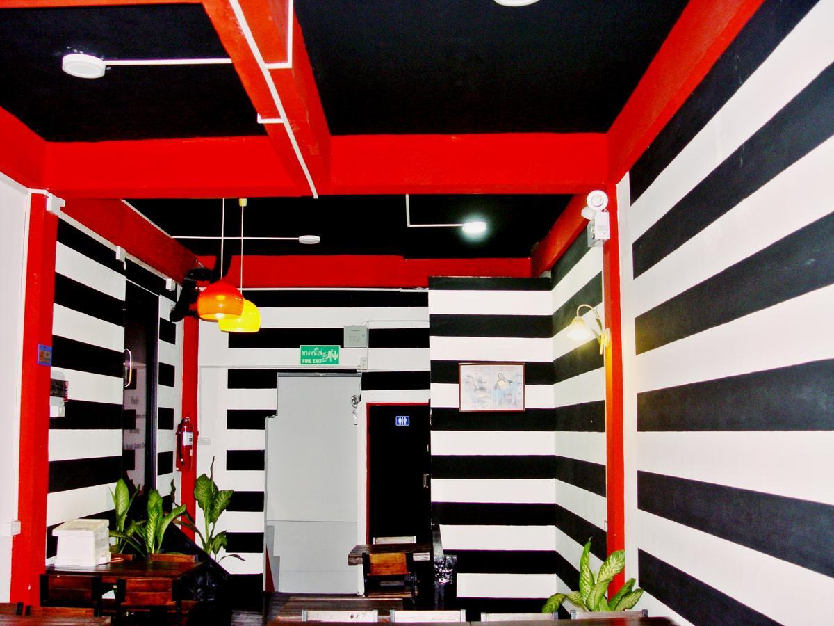 U Hostel Bangkok Buitenkant foto